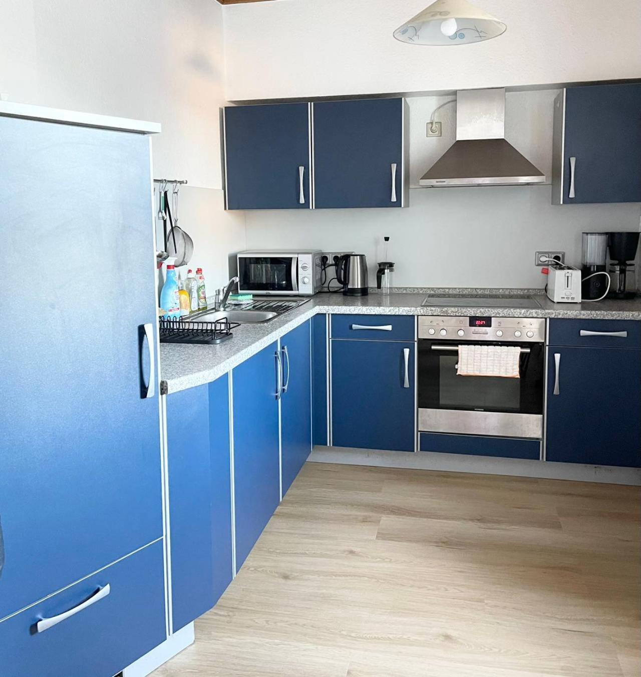 Apartment Messe&airport, 2-bedroom Duplex With Kitchen&garden *